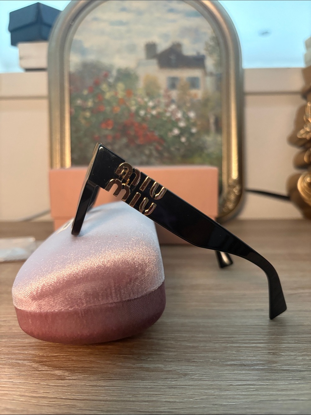 Miu Miu Black Frame Sunglasses with Pink Velvet Case - Picture 3 of 9